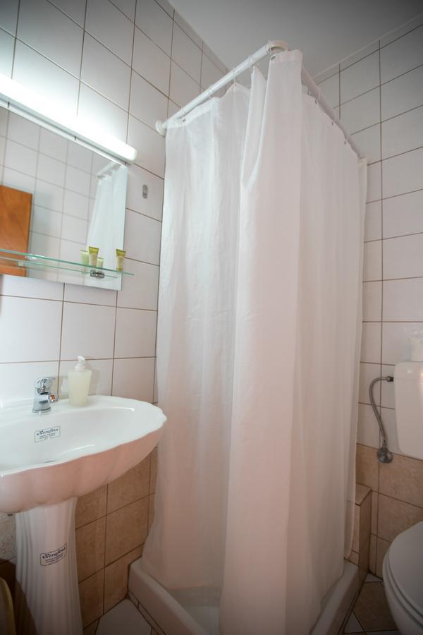 Saga Pension Gytheio Exteriör bild